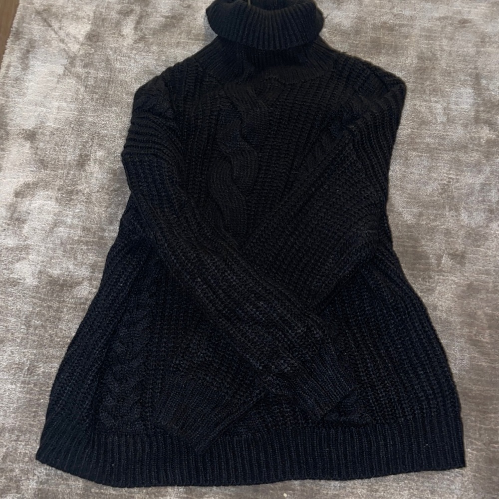 H&M black sweater - Picture 2 of 5